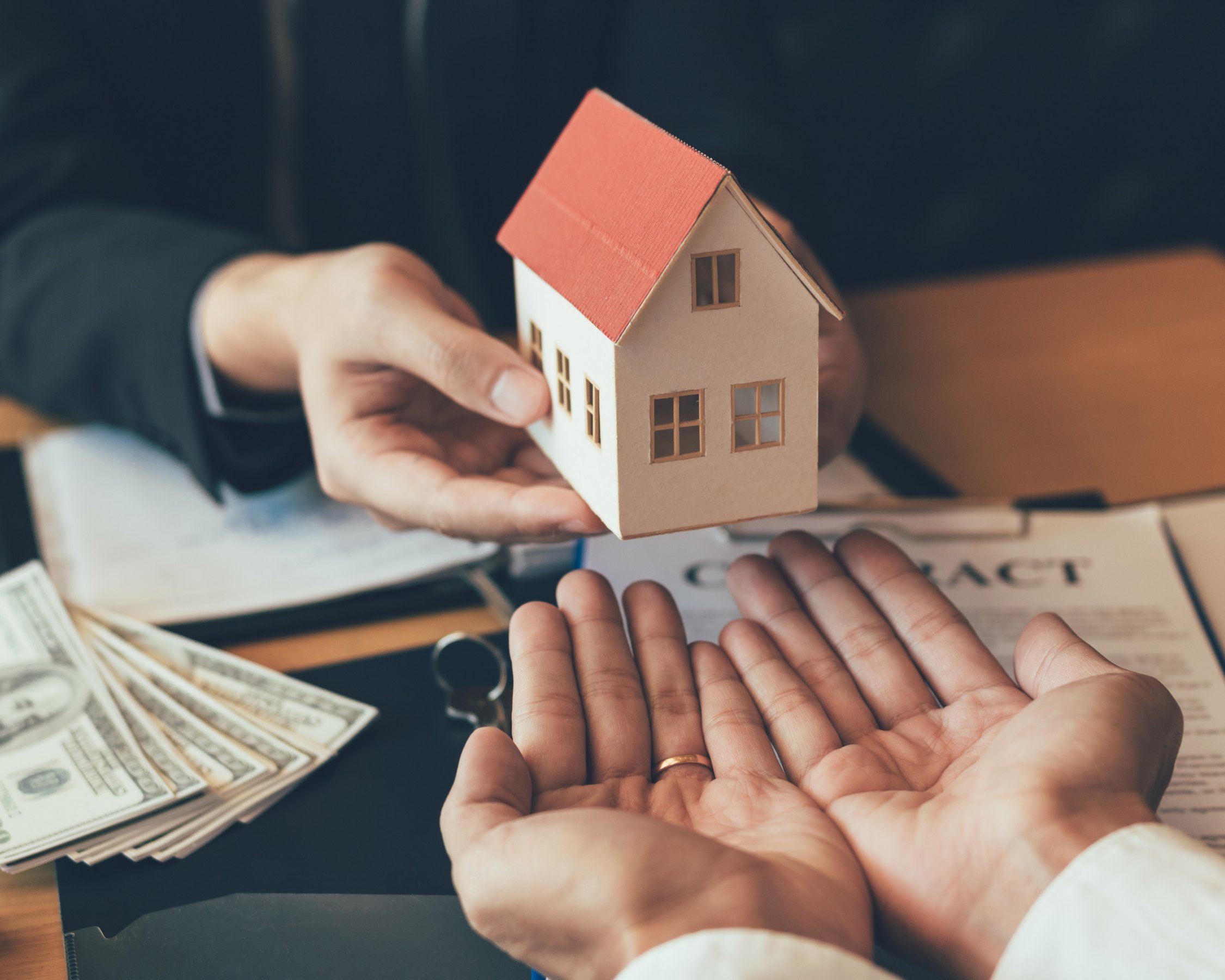 A guide on purchasing a home during the pandemic, highlighting the role of Home Equity Lines of Credit in the process